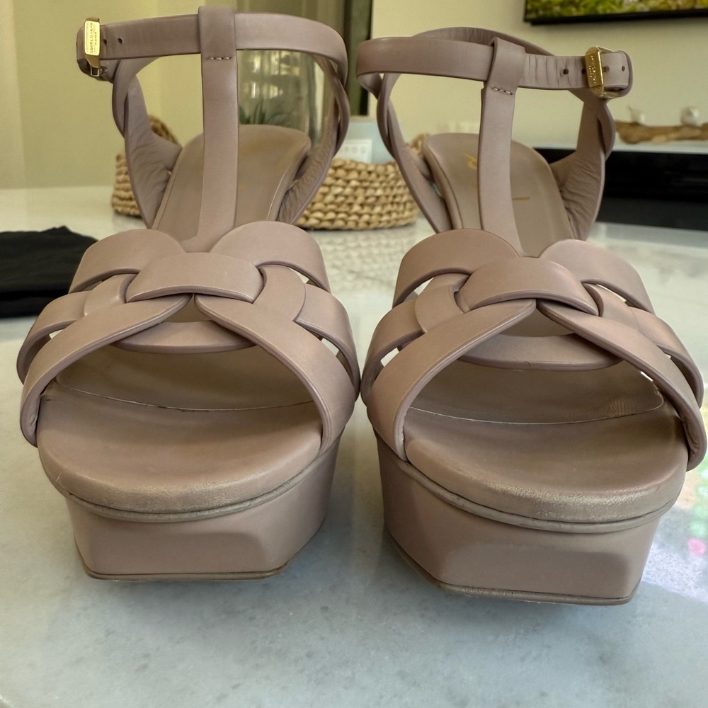 Yves Saint Laurent Tribute Heels - Picture 4 of 8